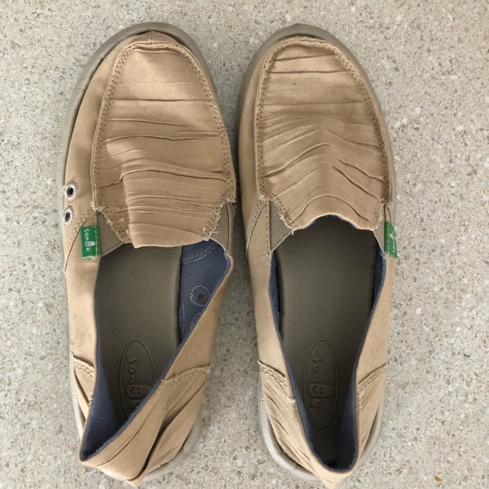 Sanuk sz 7